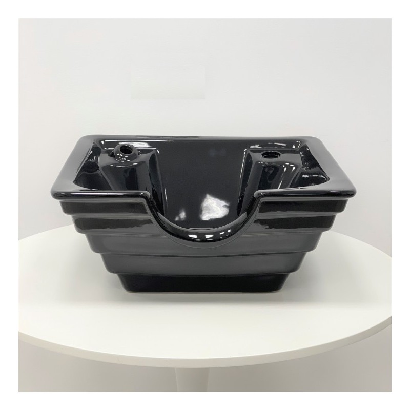 PYRAMIDAL BLACK SQUARE CERAMIC SPIKE