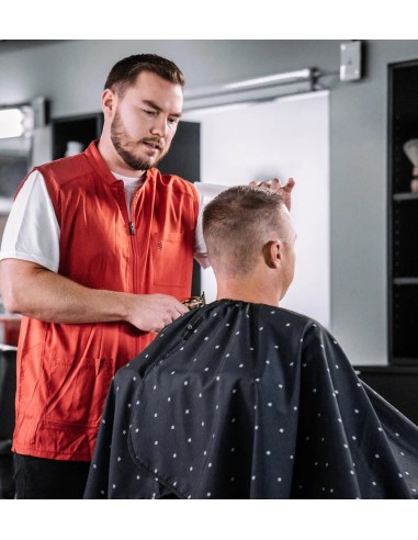 CAPA DE CORTE PREMIUM NEGRO SHIELD BARBER STRONG