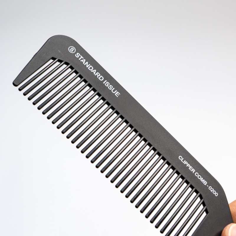 PEINE CLIPPER COMB GRD CARBONO 0200 STANDARD ISSUE
