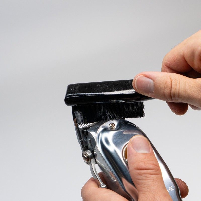 FADE BRUSH STANDARD ISSUE