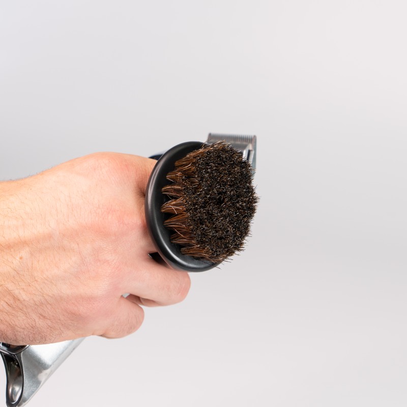 STANDARD ISSUE KNUCKLE FADE BRUSH